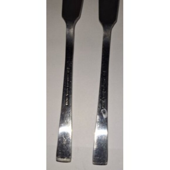 2 OXH69 Oxford Hall Japan Butter Knife Flatware Fleur De Lis Japan - Picture 6 of 8